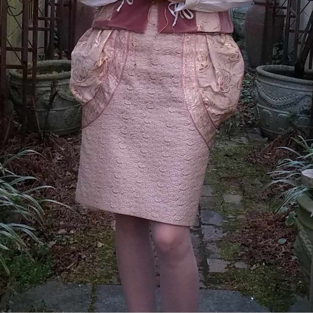 Vintage baroque style skirt . - Picture 4 of 7